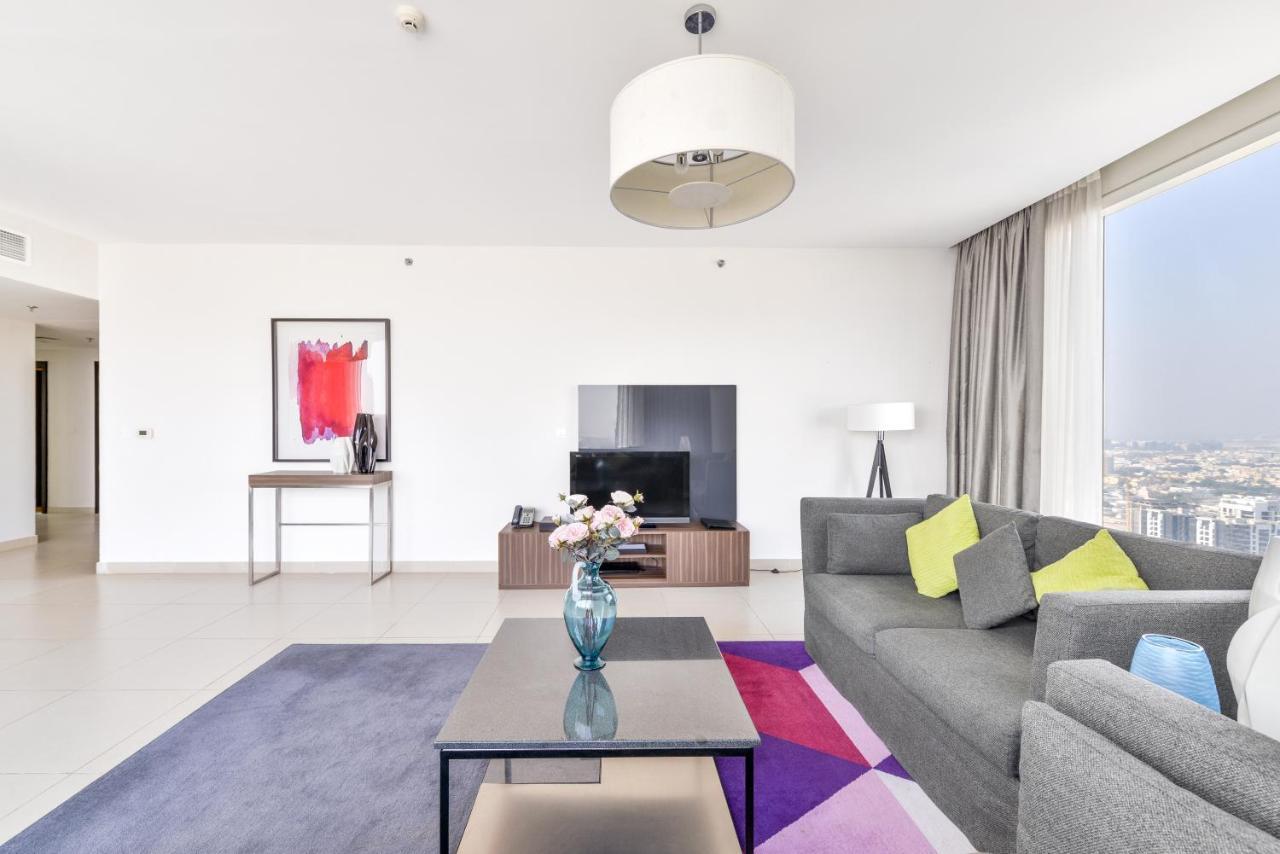 ナシマ タワー ホテル アパートメント ドバイ エクステリア 写真 A living room in a serviced apartment in Dubai