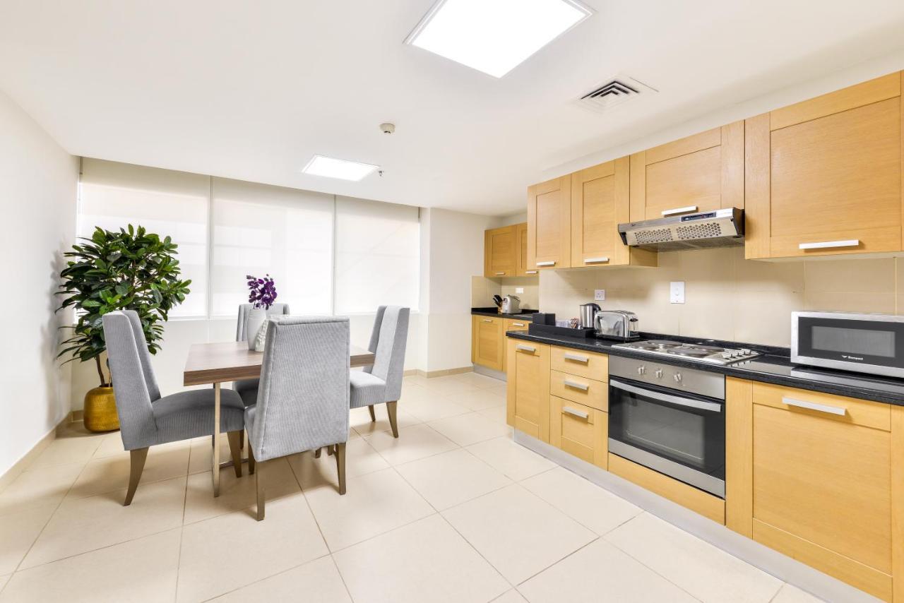 ナシマ タワー ホテル アパートメント ドバイ エクステリア 写真 A kitchen in a typical apartment