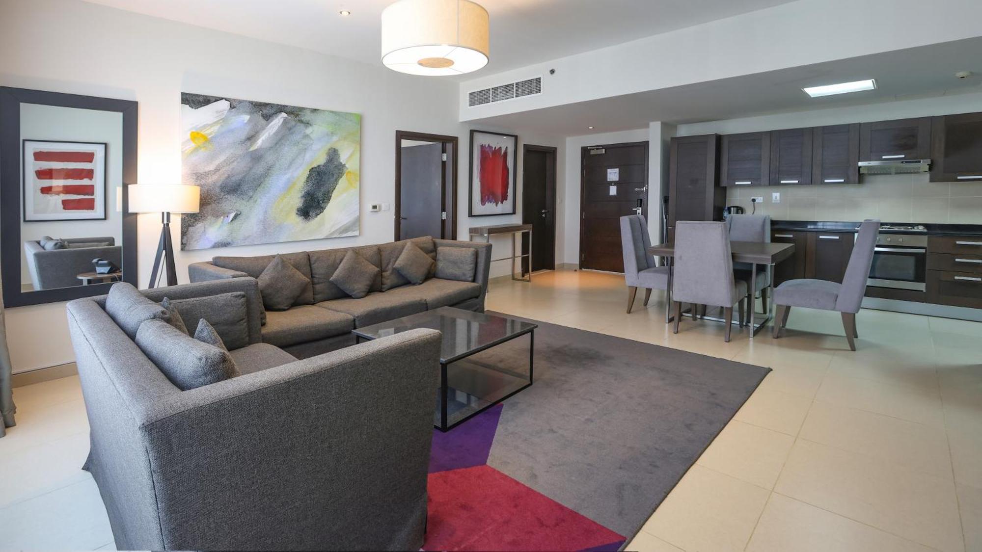 ナシマ タワー ホテル アパートメント ドバイ エクステリア 写真 A living room in a typical apartment